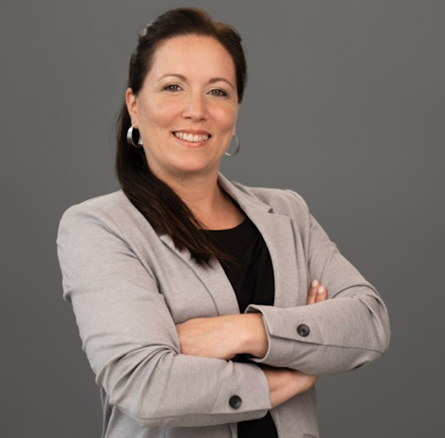 Julie Ledoux, residential real estate broker in Montreal